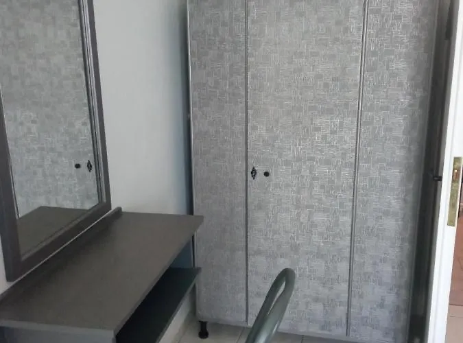 מלון Theoxenia *